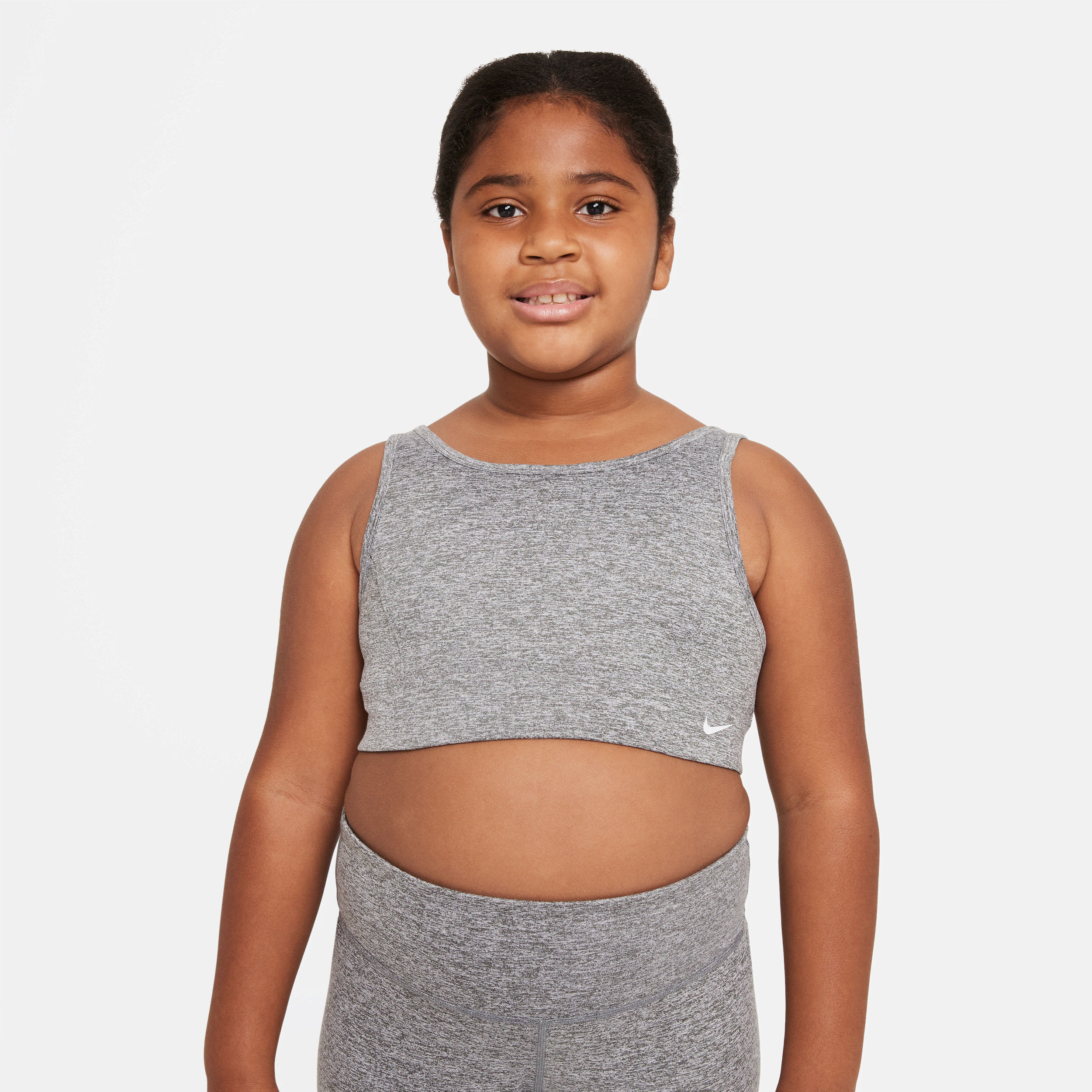 Nike Girl's Swoosh Bra Extended Size (Big Kids)